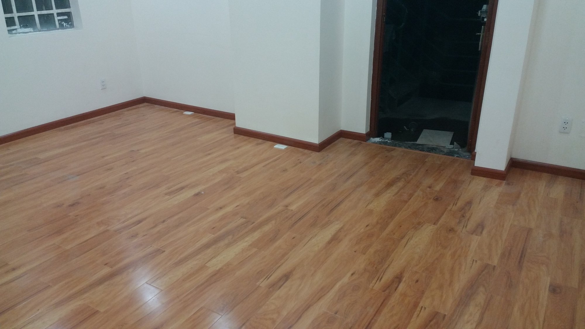 cong_trinh_san_go_korno_green_quan_3_2